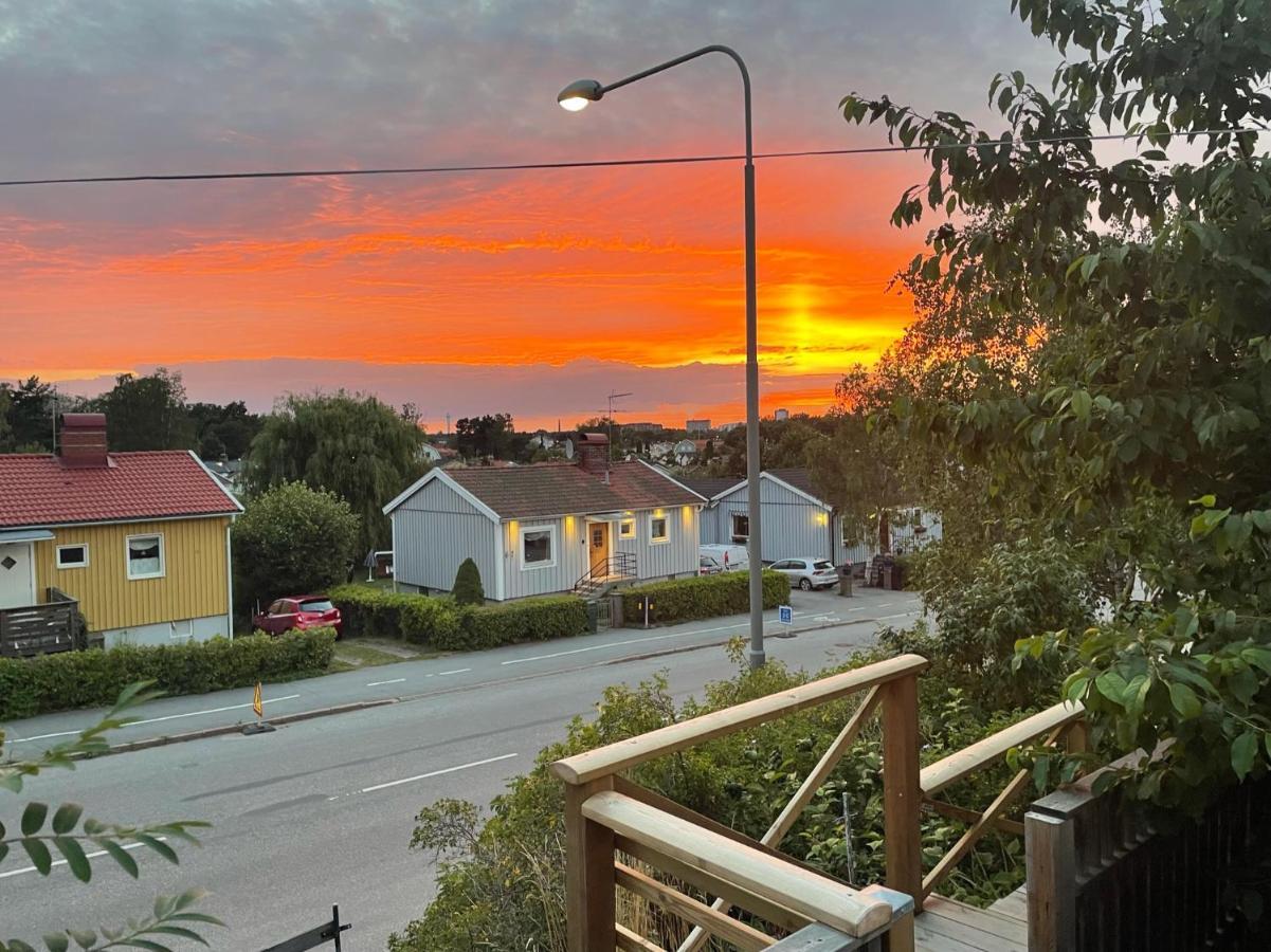 Mini Villa Stockholm Alvsjo S61 Εξωτερικό φωτογραφία
