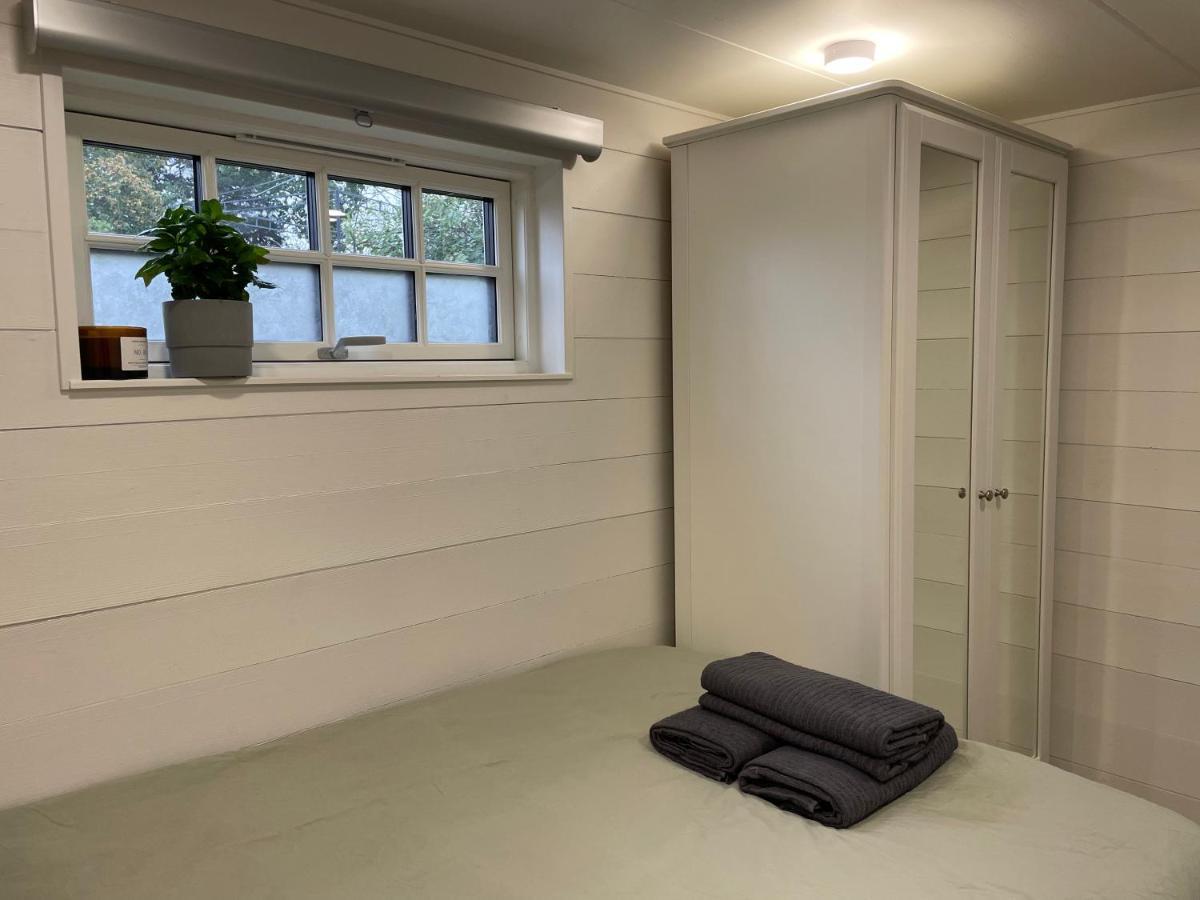 Mini Villa Stockholm Alvsjo S61 Εξωτερικό φωτογραφία
